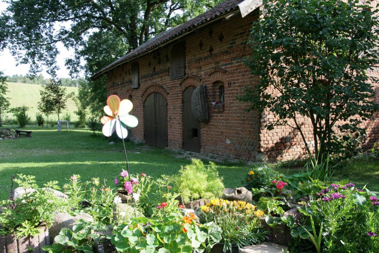 Agroturystyka Pod Debem Jonkowo Экстерьер фото